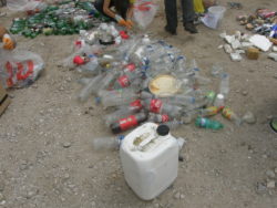 Déchets en plastique ramassés en mer