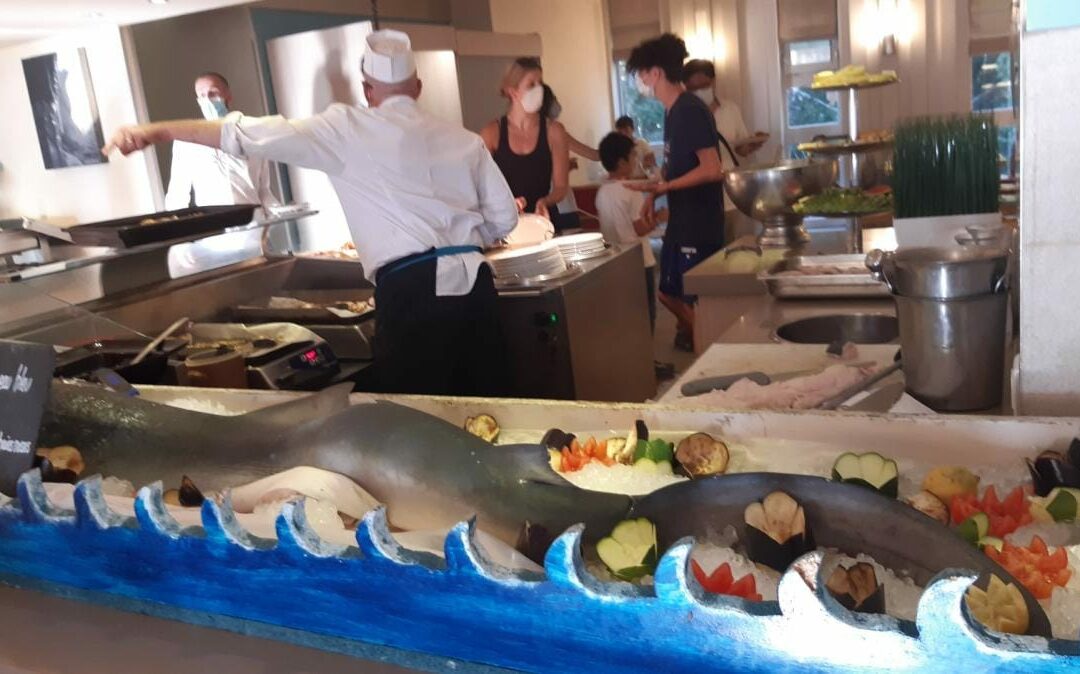 Du requin à la cantine ?