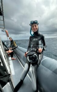 Nostalgie Pelsener, photographe sous-marine de Longitude 181, prête à plonger pour protéger le Vivant