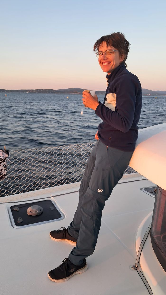 Flore Villaret, de la passion de la mer à l’engagement associatif Flore Villaret, de la passion de la mer à l’engagement associatif