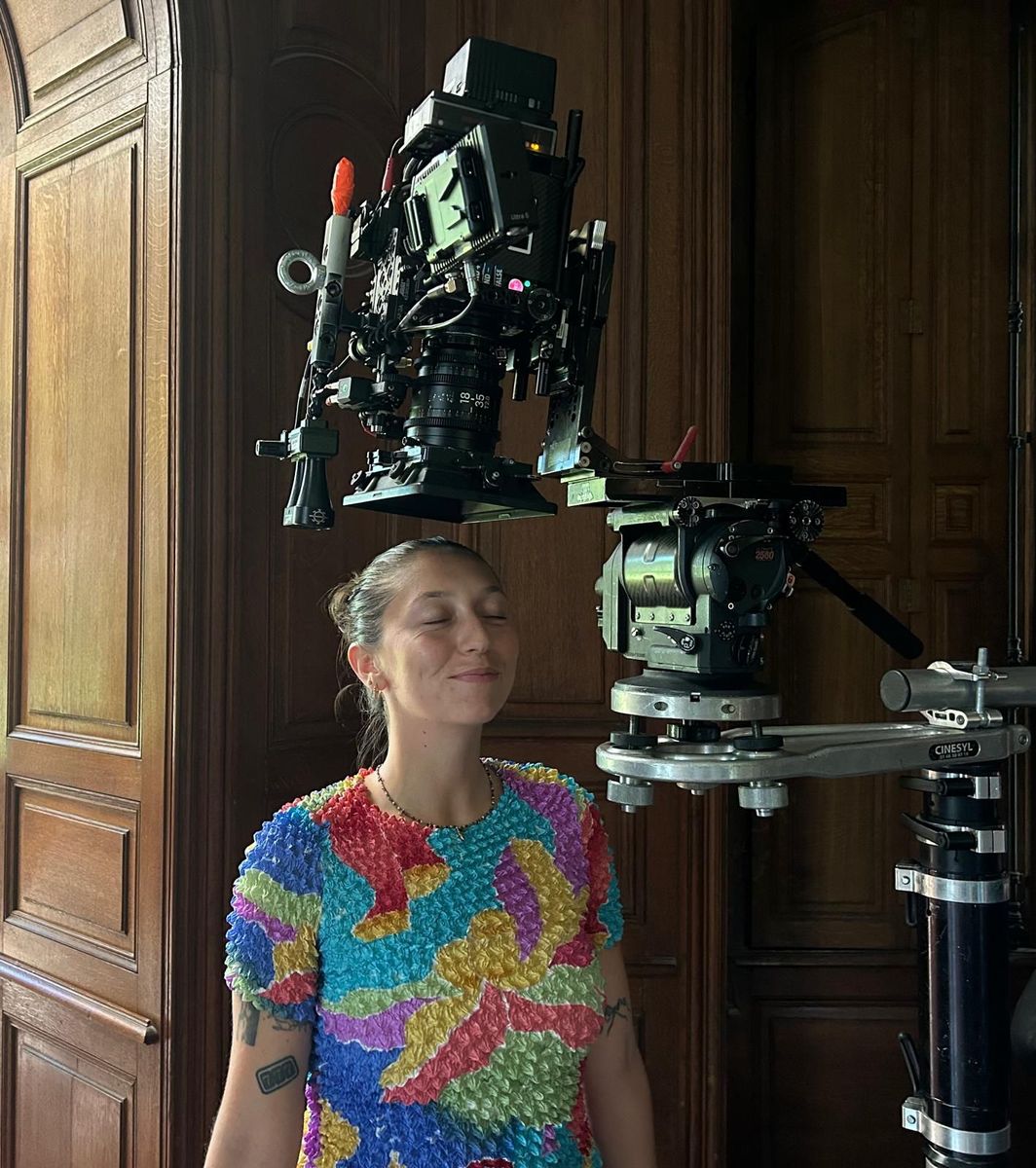 Mathilde Piraube, Assistante caméra pour le cinéma, le clip et la publicité Mathilde Piraube, Assistante caméra pour le cinéma, le clip et la publicité